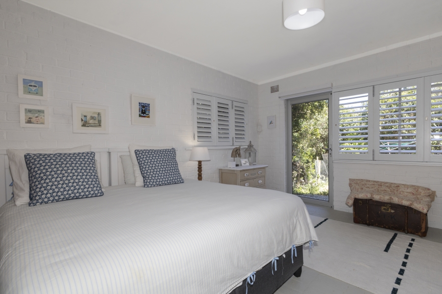 6 Bedroom Property for Sale in West Beach Eastern Cape